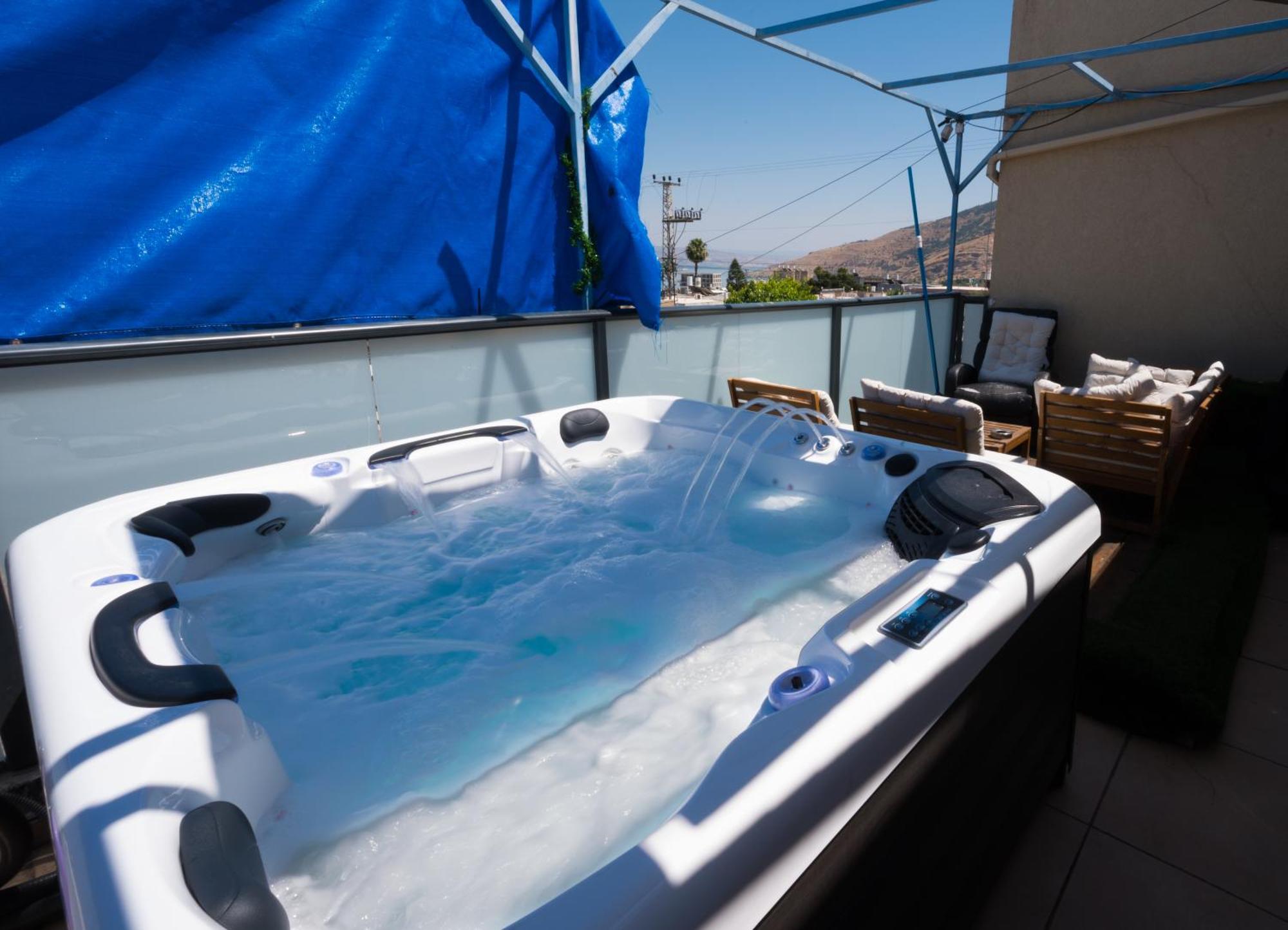 Levication 2 Bedrooms Pool&Jacuzzi 티베리아 외부 사진
