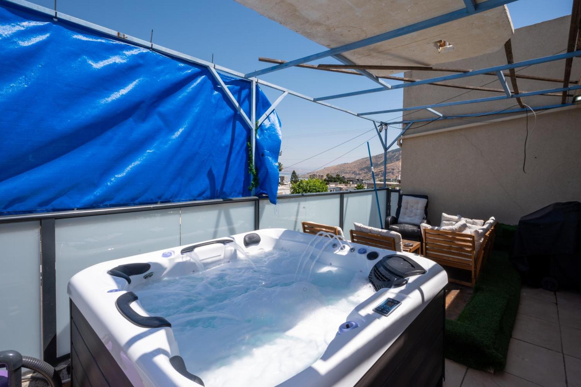 Levication 2 Bedrooms Pool&Jacuzzi 티베리아 외부 사진