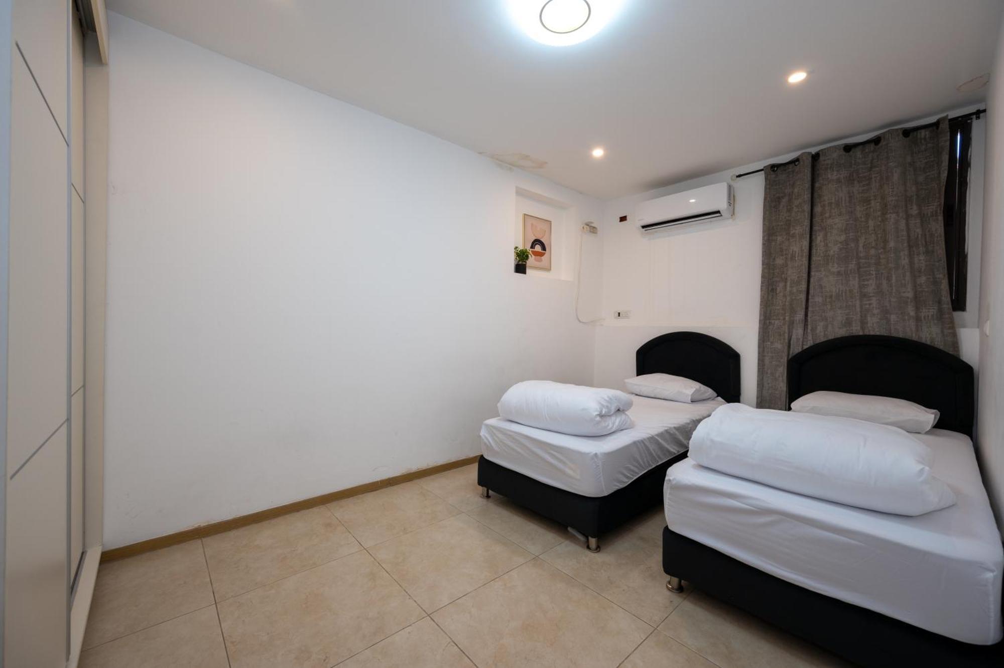 Levication 2 Bedrooms Pool&Jacuzzi 티베리아 외부 사진